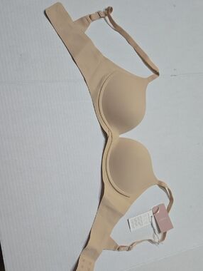Nude Smooth T-Shirt Bra - Comfortable Seamless Support NWT B 75 WOMEN